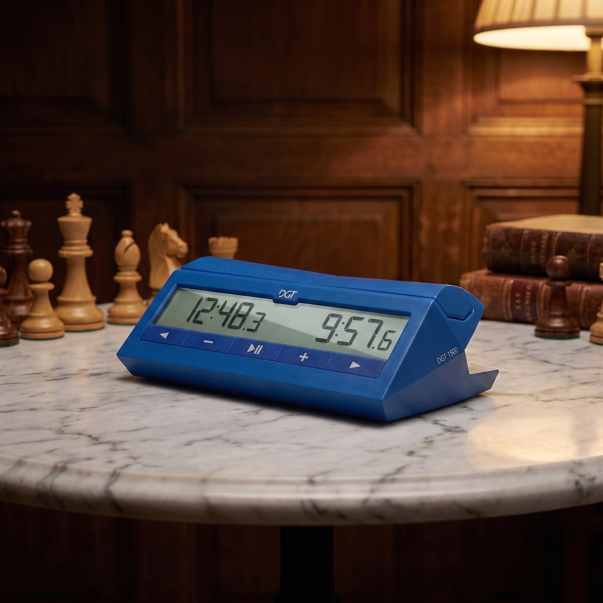 Pendule d'échecs DGT 1500 bleue